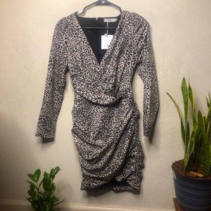 BOGO Adika longsleeve print dress with v neck